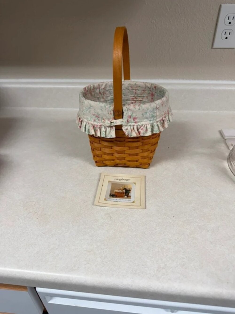 Longaberger 2001 Mother’s Day Basket with Protective, & Liner